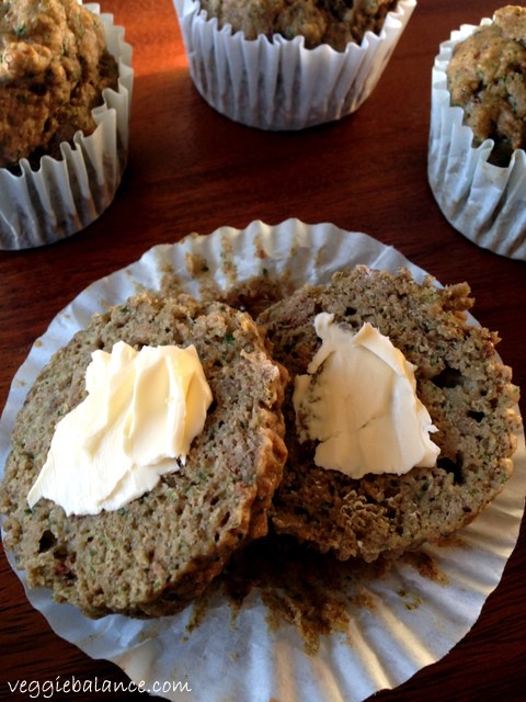 Greenie Banana Muffins-102 calories each! - Veggiebalance.com