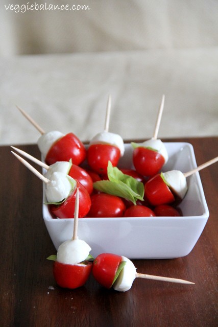 Caprese Mini Skewers Appetizer - Veggiebalance.com