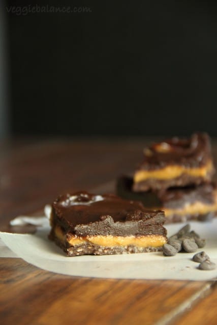 Vegan No-Bake Peanut Butter Bars recipe made with just 4 easy ingredients.