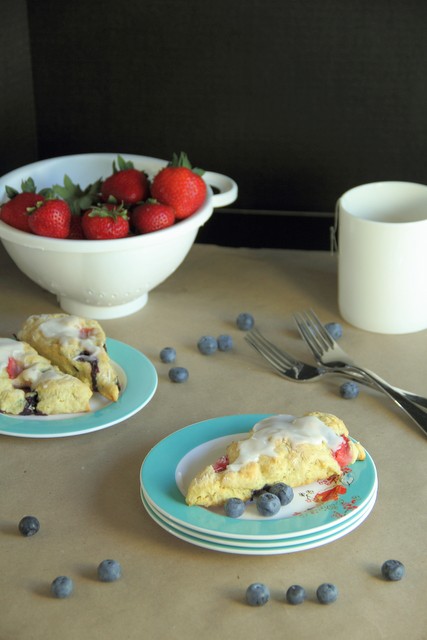 Strawberry Blueberry Scones, Vegan Low-Fat and Low Calorie compared to the traditional scone without sacrificing the flavor. (Gluten-Free, Healthy)