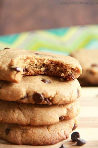 Gluten Free Chocolate Chip Peanut Butter Cookies - Veggiebalance.com