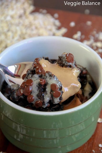 Healthy Chocolate Peanut Butter Baked Oatmeal - Veggiebalance.com