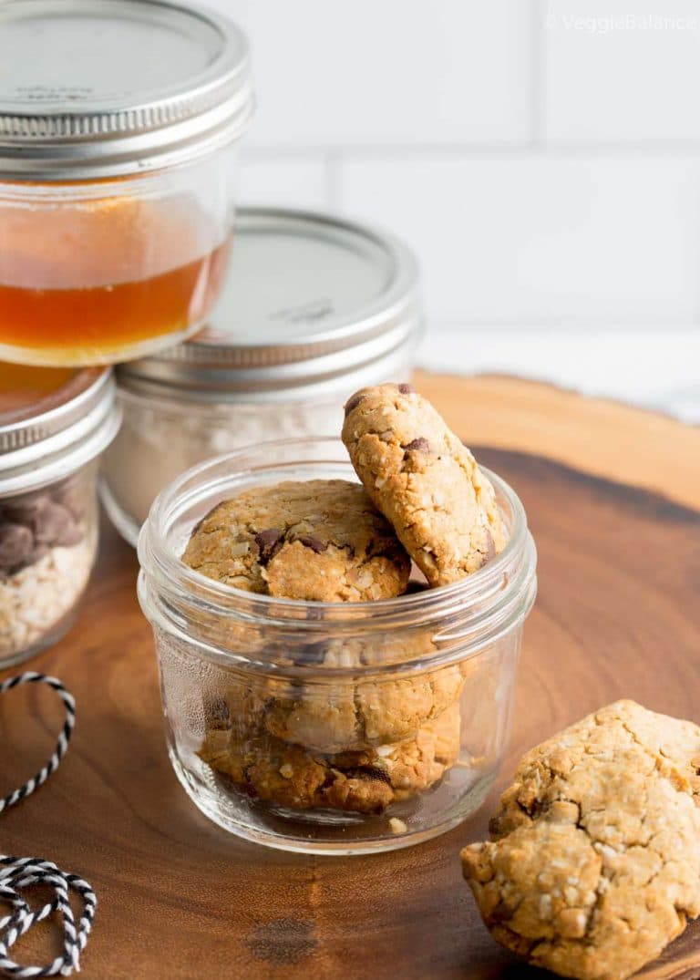 Delicious Oatmeal Cookies in a jar with Instructions