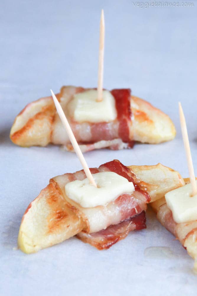 Bacon Wrapped Apple Slices - Veggiebalance.com