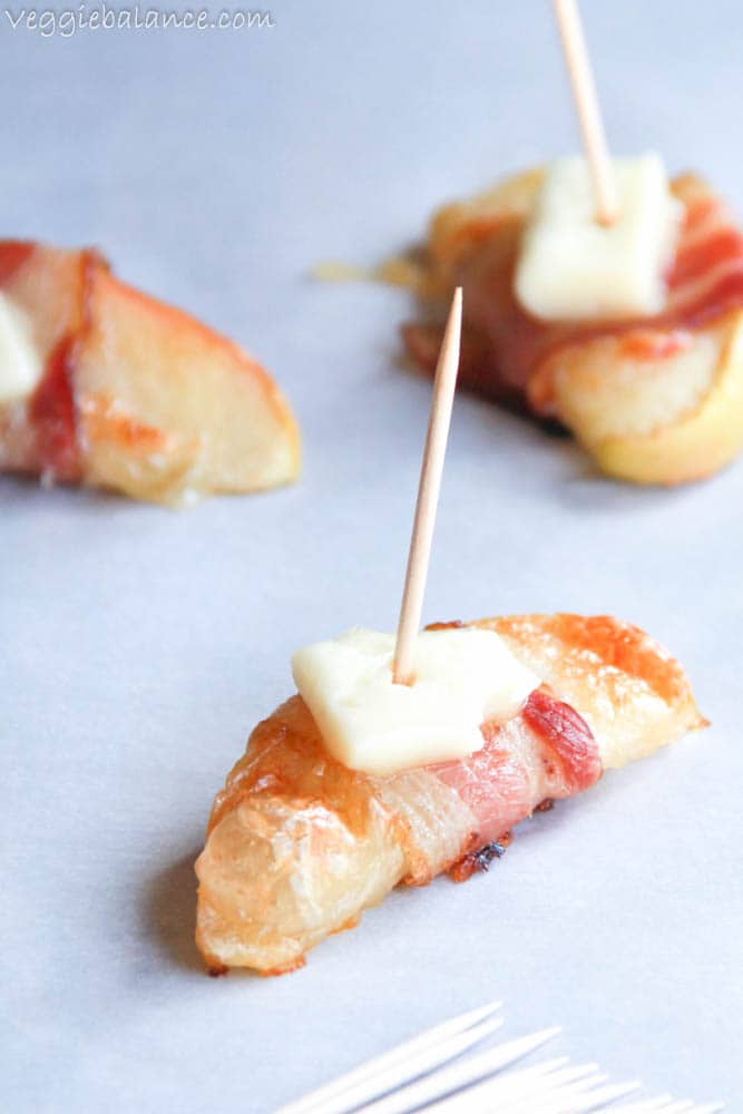 Bacon Wrapped Apple Slices