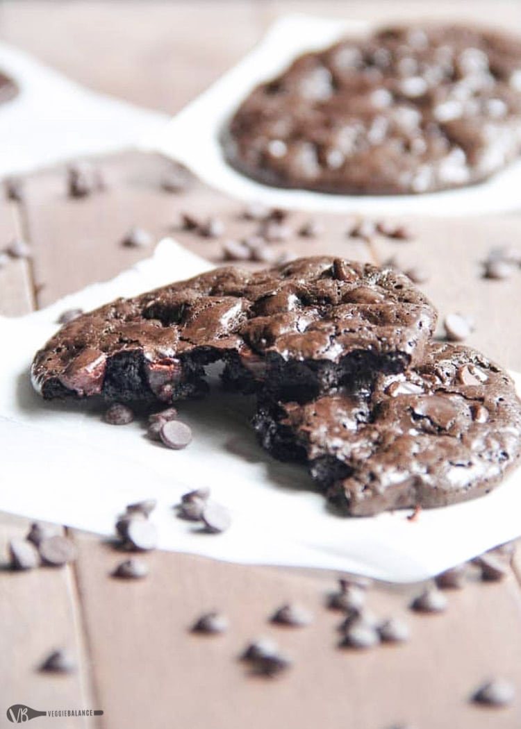 Flourless Double Chocolate Chip Cookies