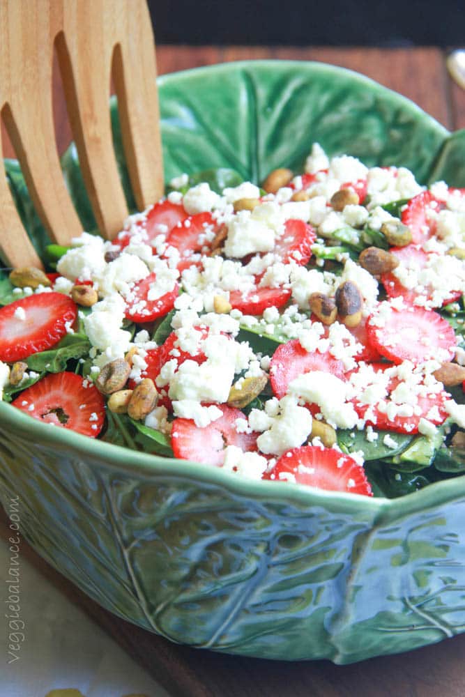 Spinach Strawberry Salad - Veggiebalance.com