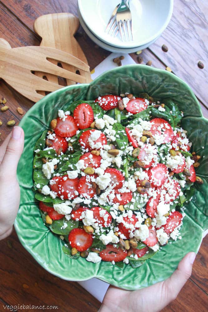 Spinach Strawberry Salad - Veggiebalance.com