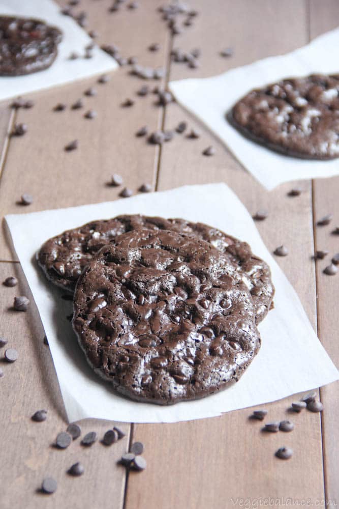 Flourless Double Chocolate Chip Cookies - Veggiebalance.com