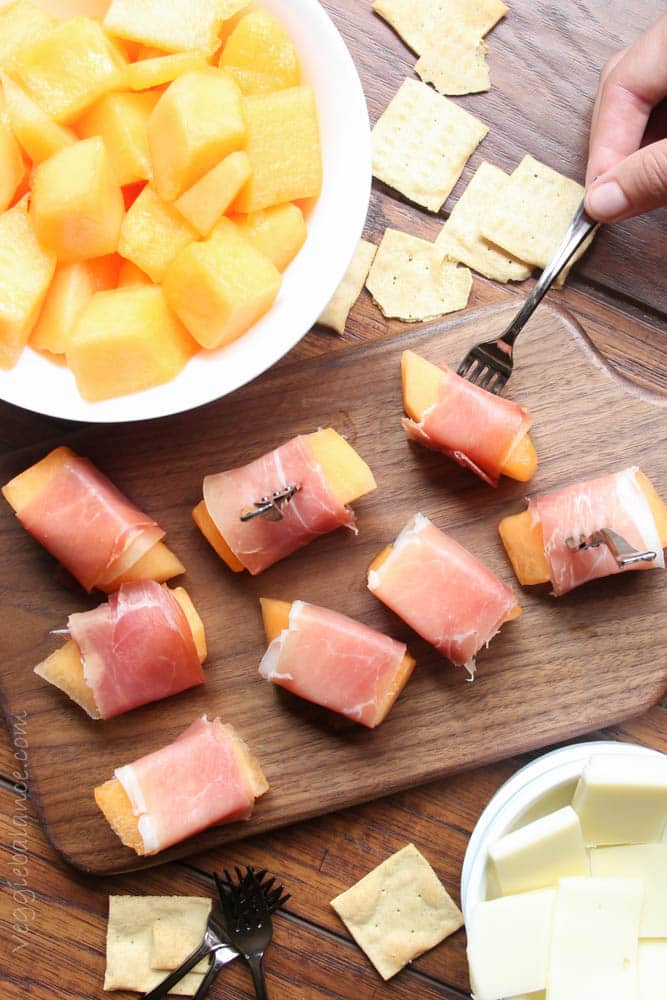 Prosciutto wrapped melon recipe