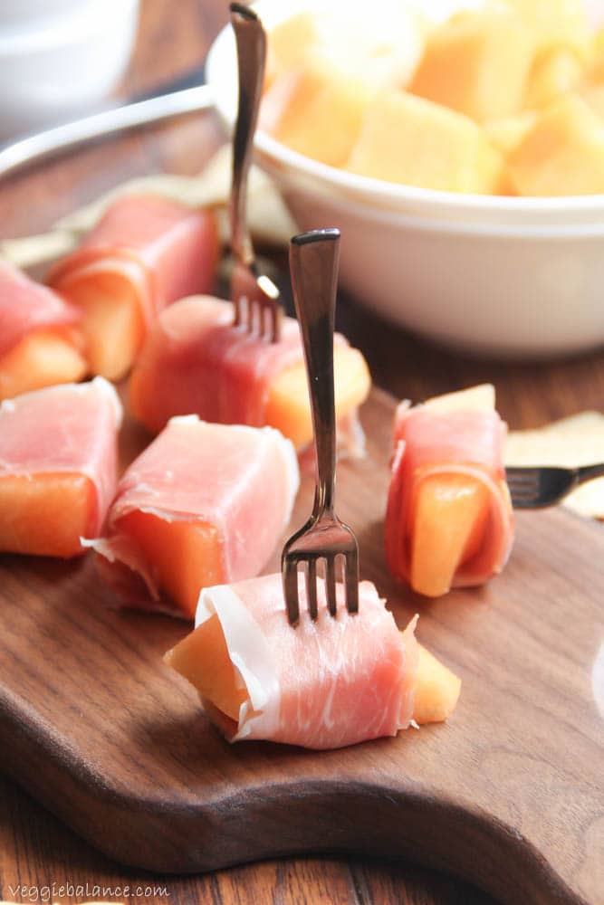 Prosciutto wrapped melon recipe