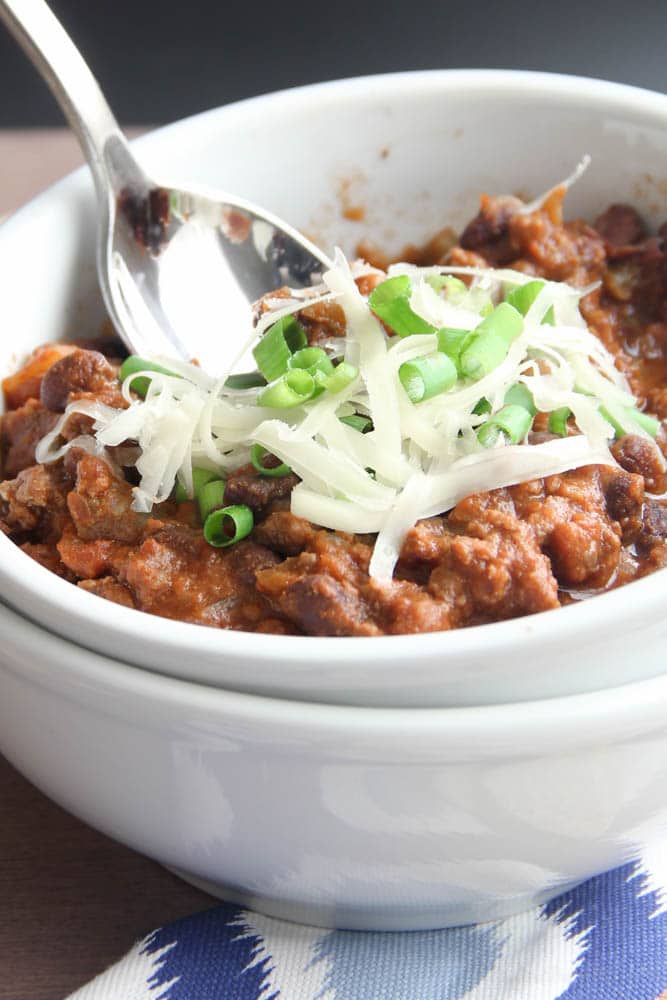 4-Ingredients Gluten-Free One-Pot Chili - Veggiebalance.com