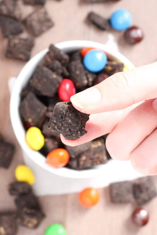 Gluten Free Peanut Butter Puppy Chow Recipe make it the best Gluten-Free and low-sugar snack ever!