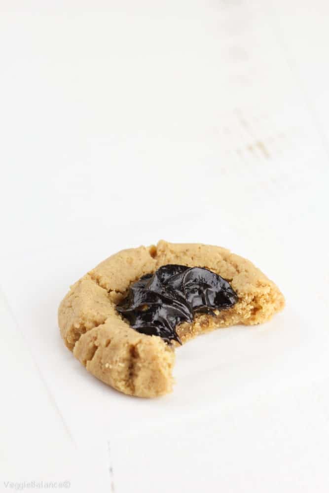 Healthy Peanut Butter Chocolate Thumbprint Cookies - Veggiebalance.com