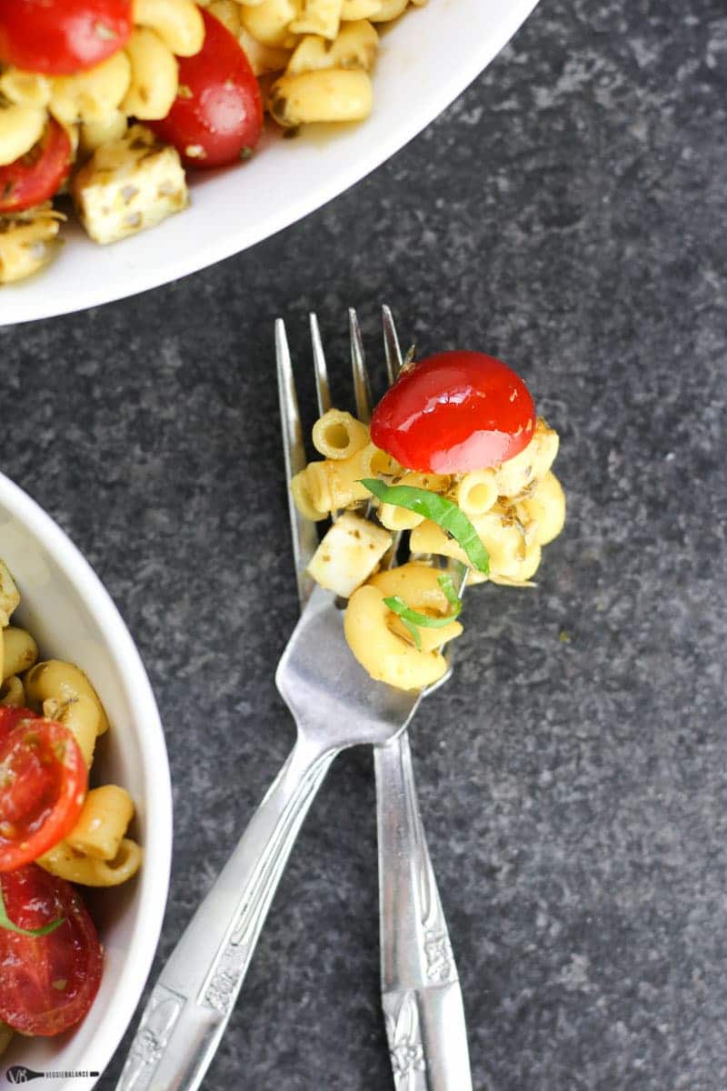 Caprese Gluten-Free Pasta Salad Recipe Made Easy - Veggiebalance.com