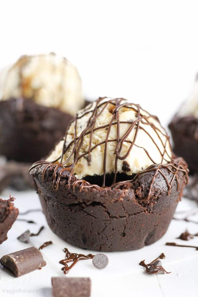 Brownie Sundae Bowls - Tornadough Alli