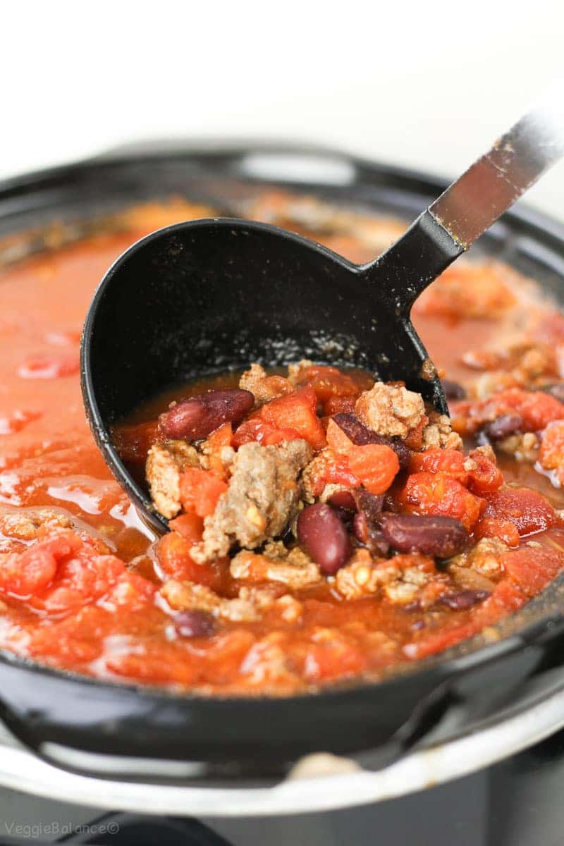 Healthy Beef Crockpot Chili - Veggiebalance.com