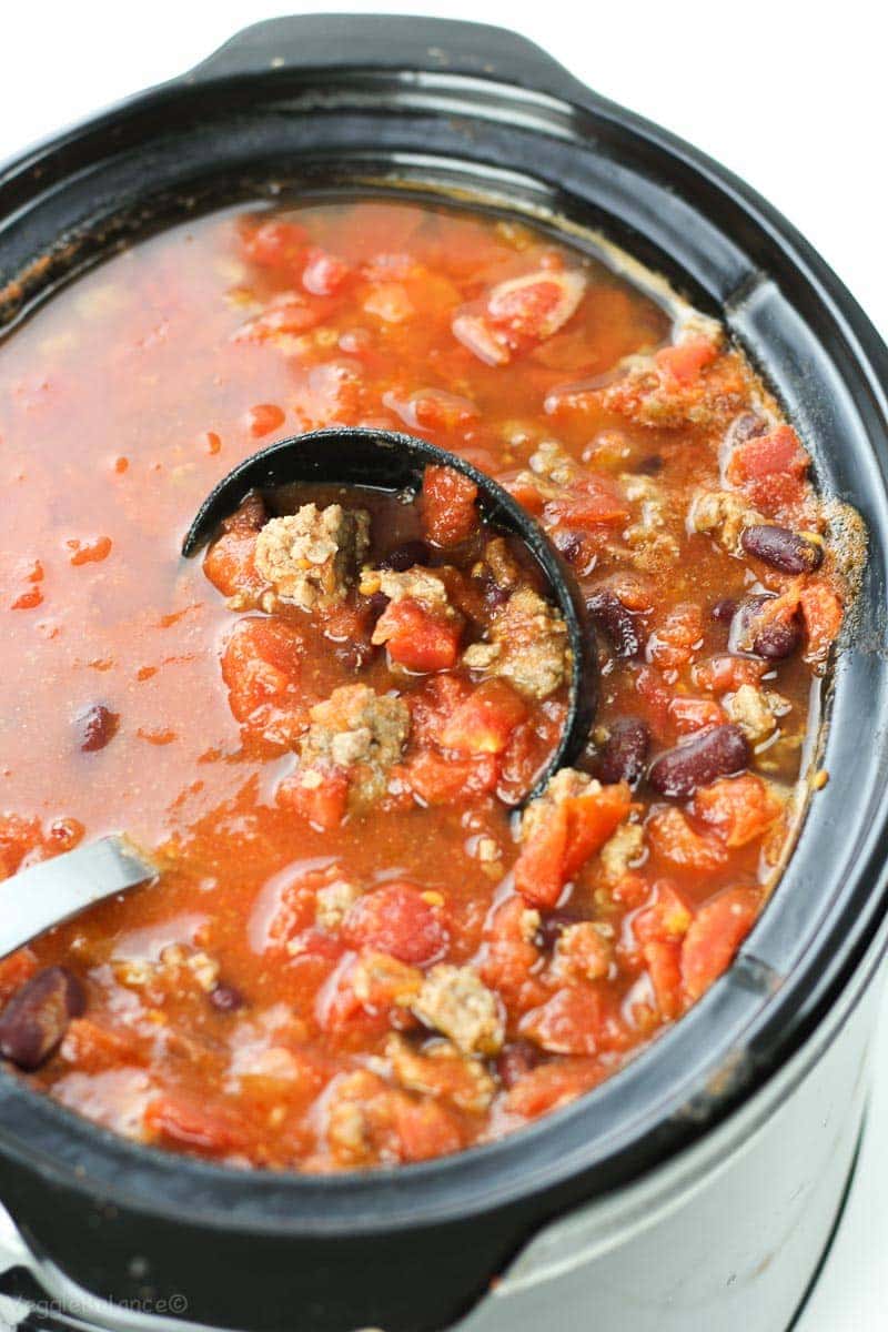 Healthy Beef Crockpot Chili - Veggiebalance.com