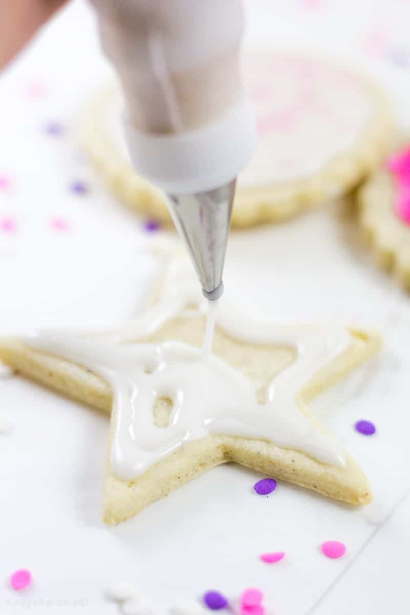 Sugar Cookie Icing for Cut out Cookies - Veggiebalance.com