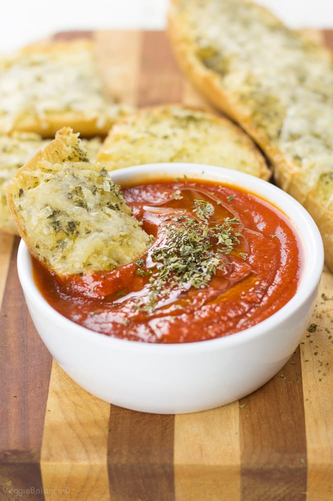 Homemade Garlic Bread with a gluten-free twist - Veggiebalance.com