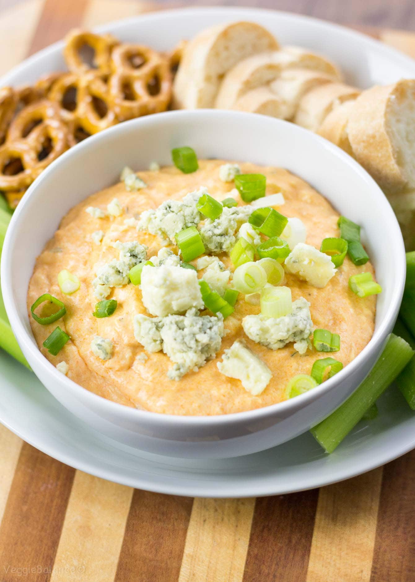 Buffalo Chicken Dip - Veggiebalance.com