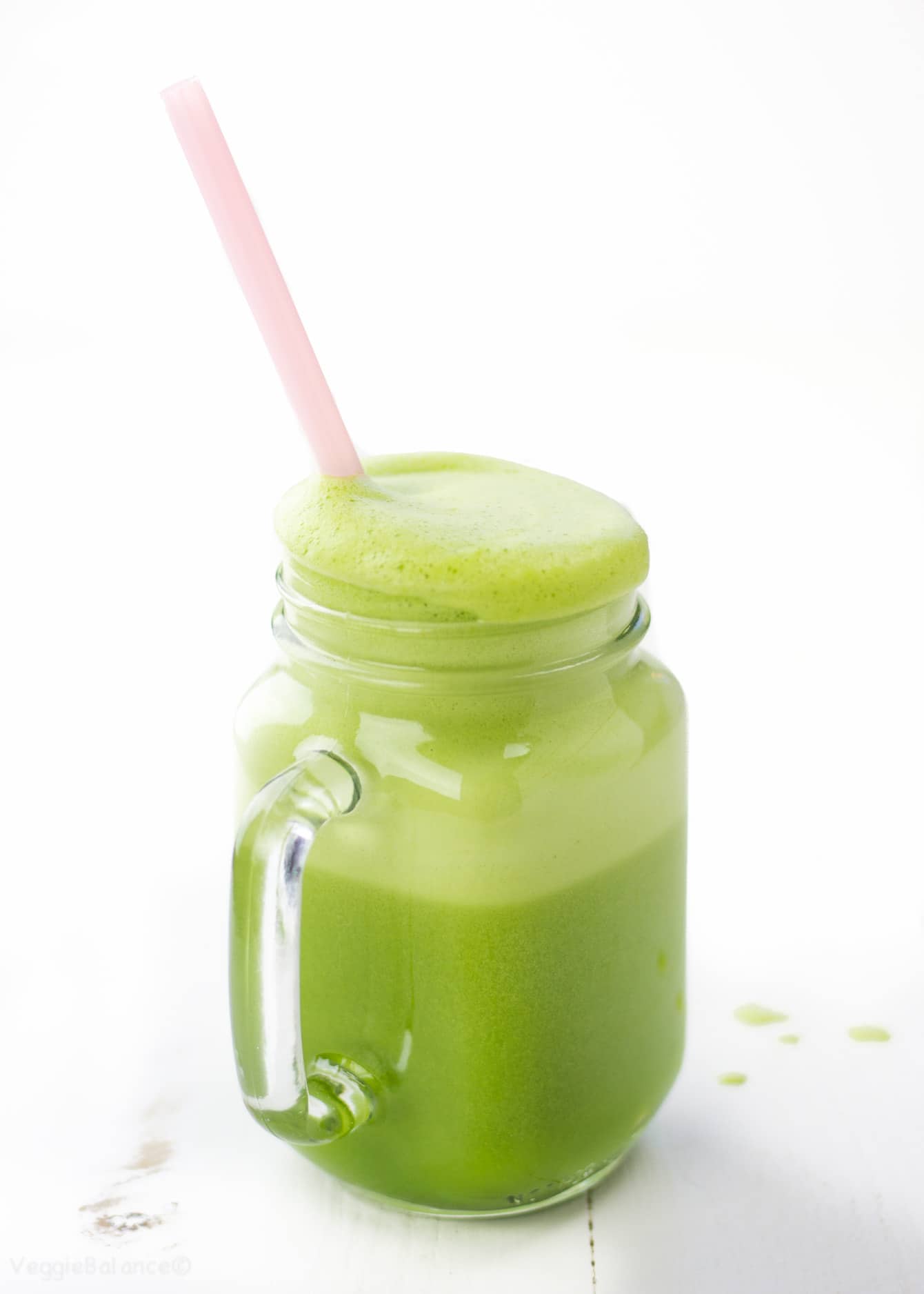 Two Ingredient Green Smoothie - Veggiebalance.com