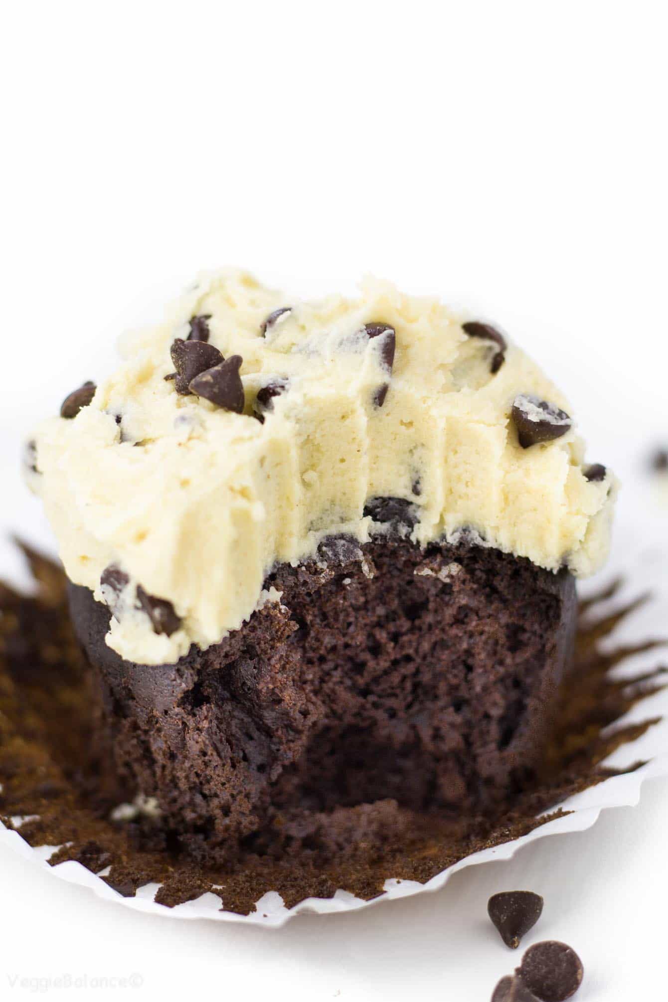 Chocolate Chip Cookie Dough Cupcakes - Veggiebalance.com