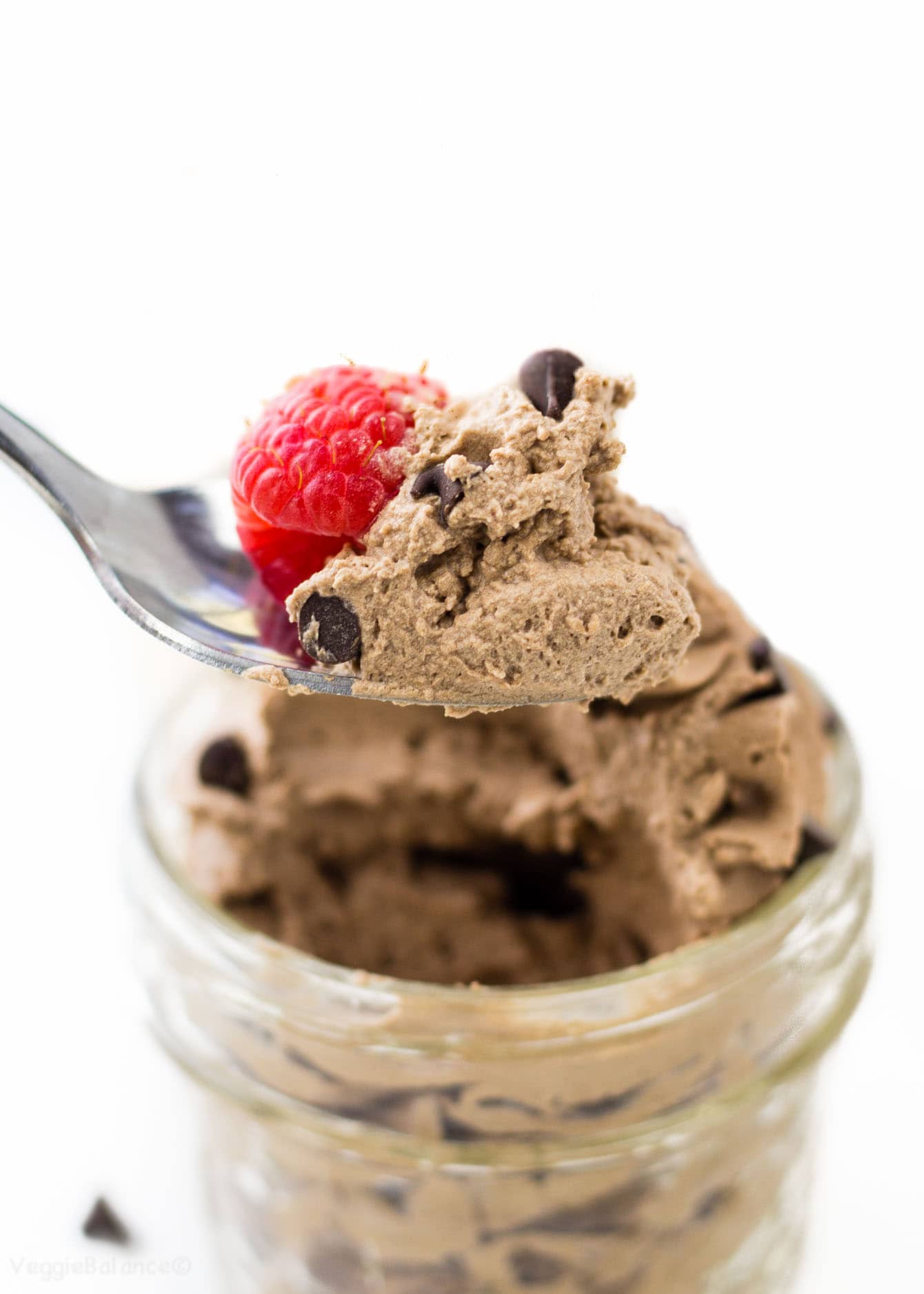 Vegan Chocolate Mousse recipe - veggiebalance.com