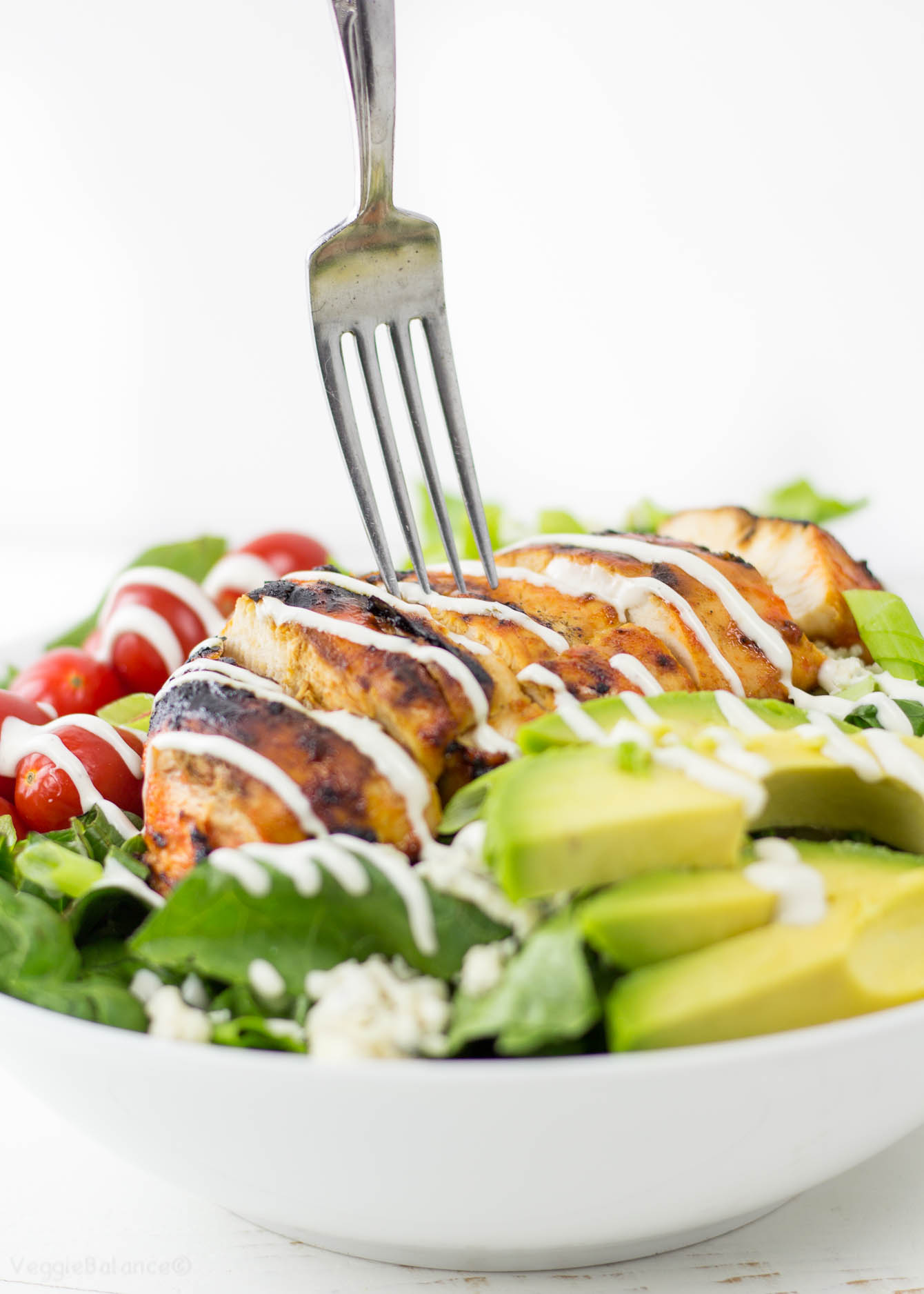 Grilled Buffalo Chicken Salad recipe - Veggiebalance.com