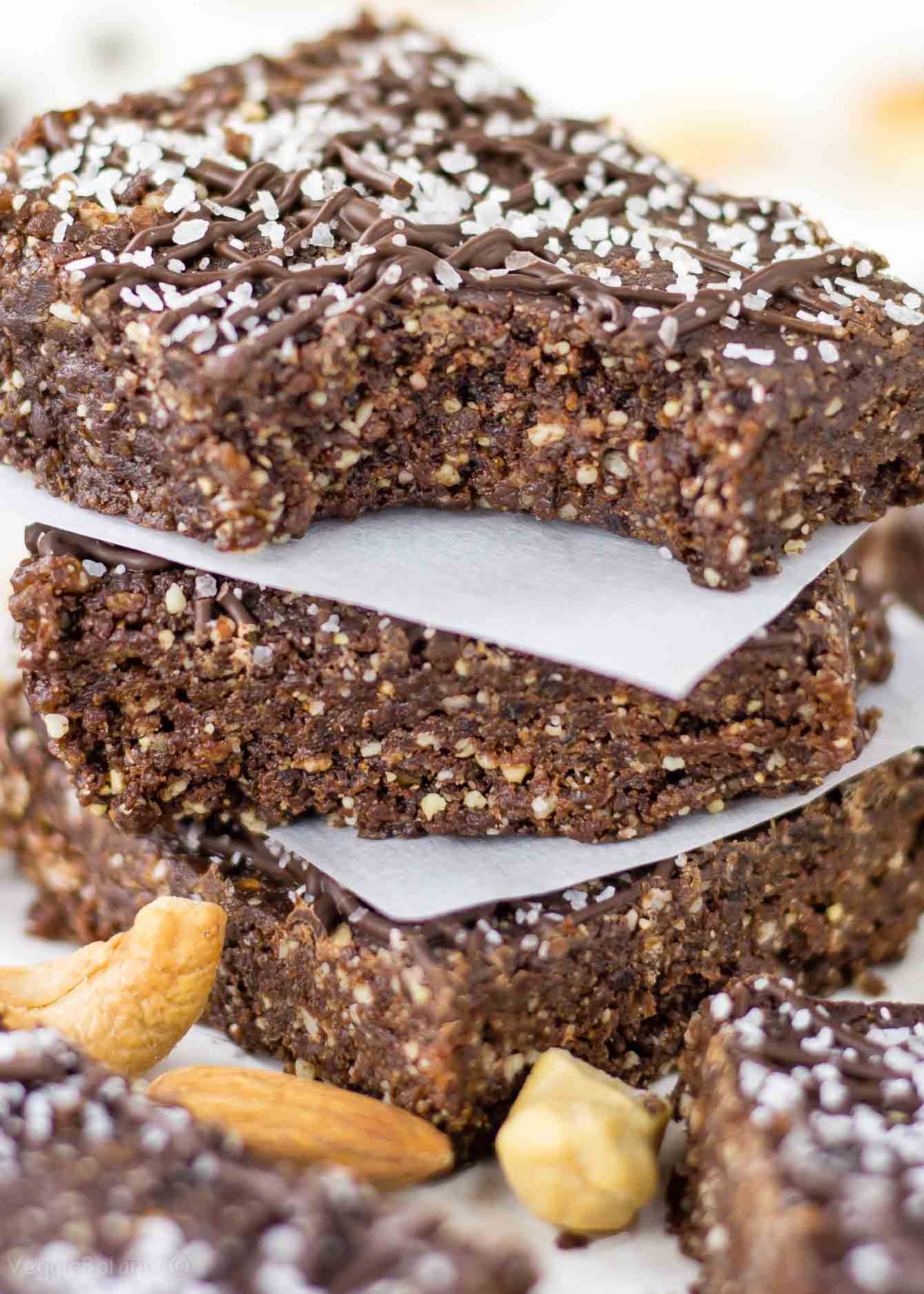 Chocolate Sea Salt Energy Bars Gluten Free - veggiebalance.com