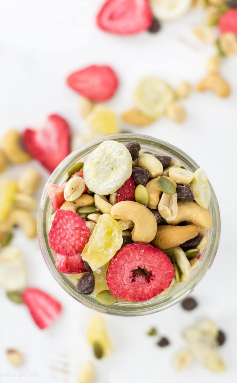 Healthy Banana Split Trail Mix Recipe