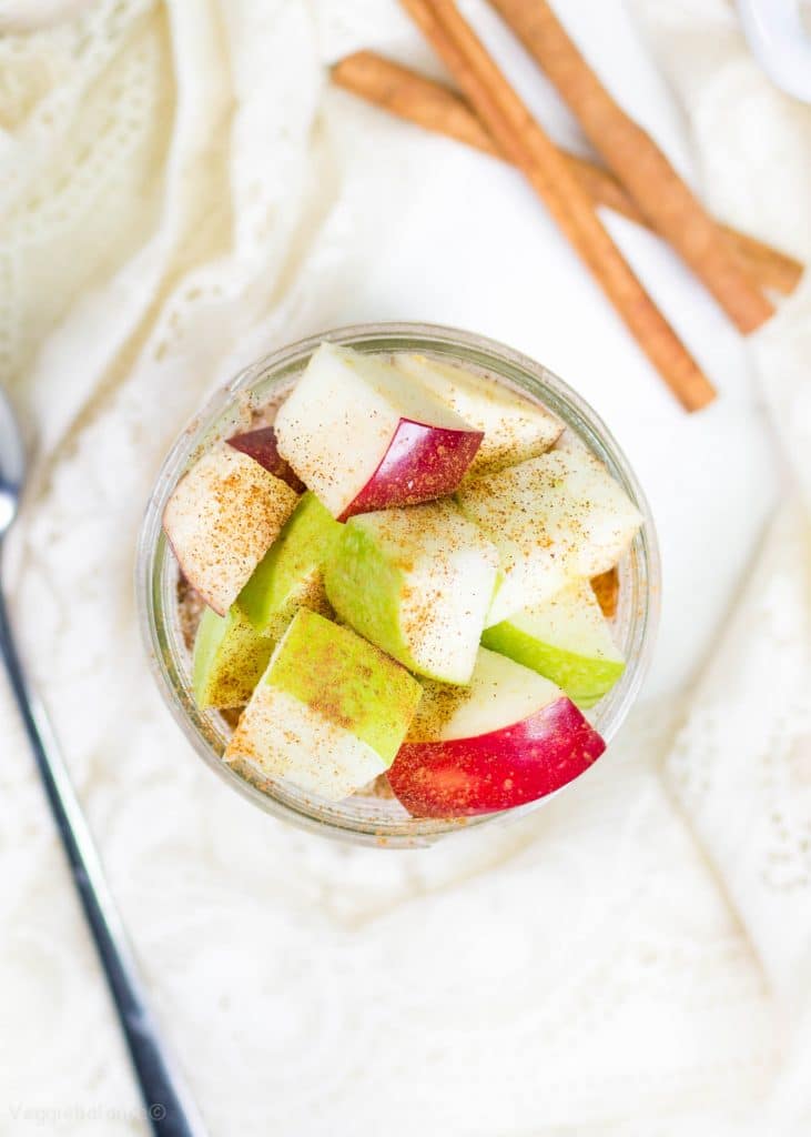 Apple Cinnamon Overnight Oatmeal