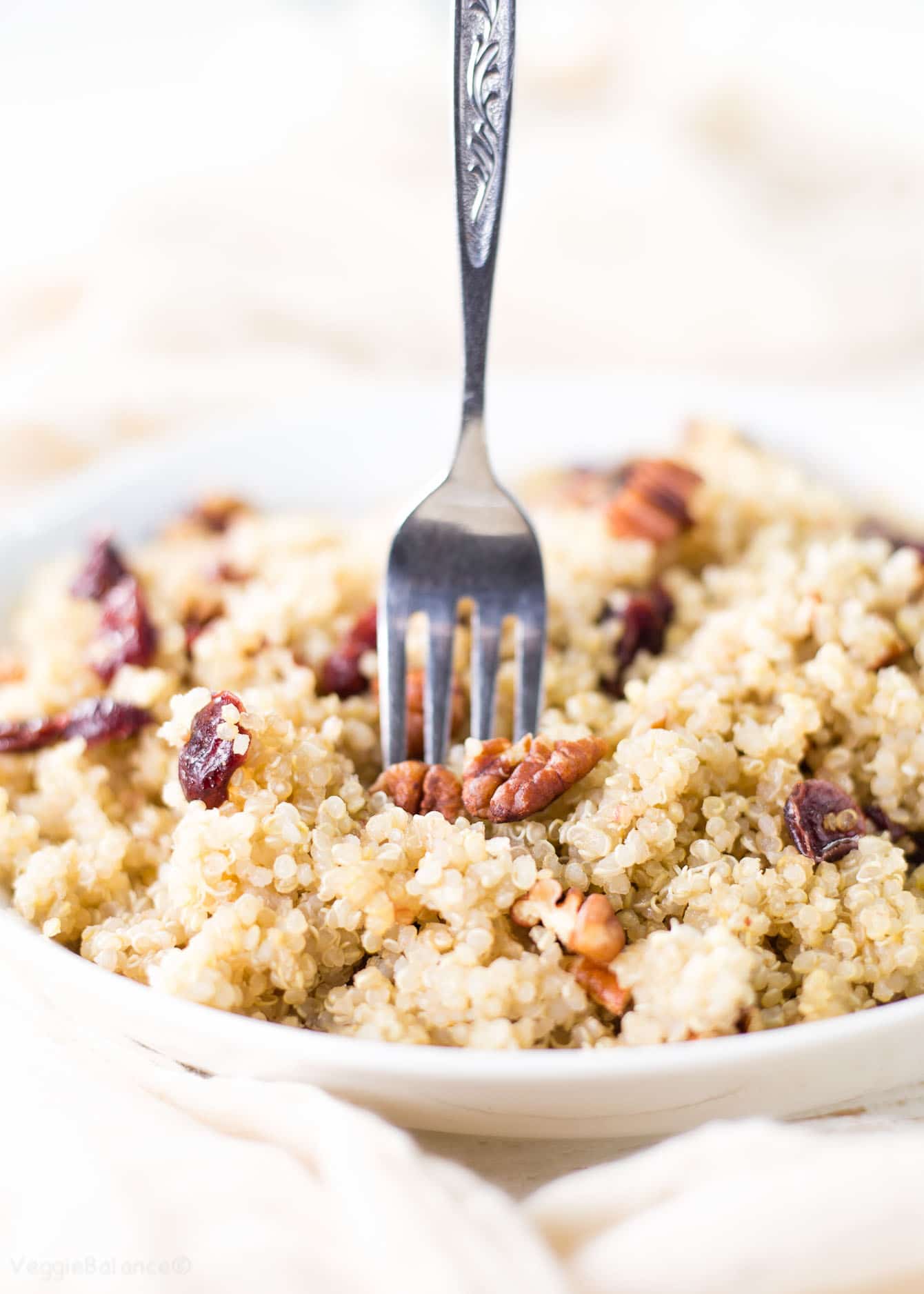 Easy & Healthy Cranberry Pecan Brown Sugar Quinoa Recipe