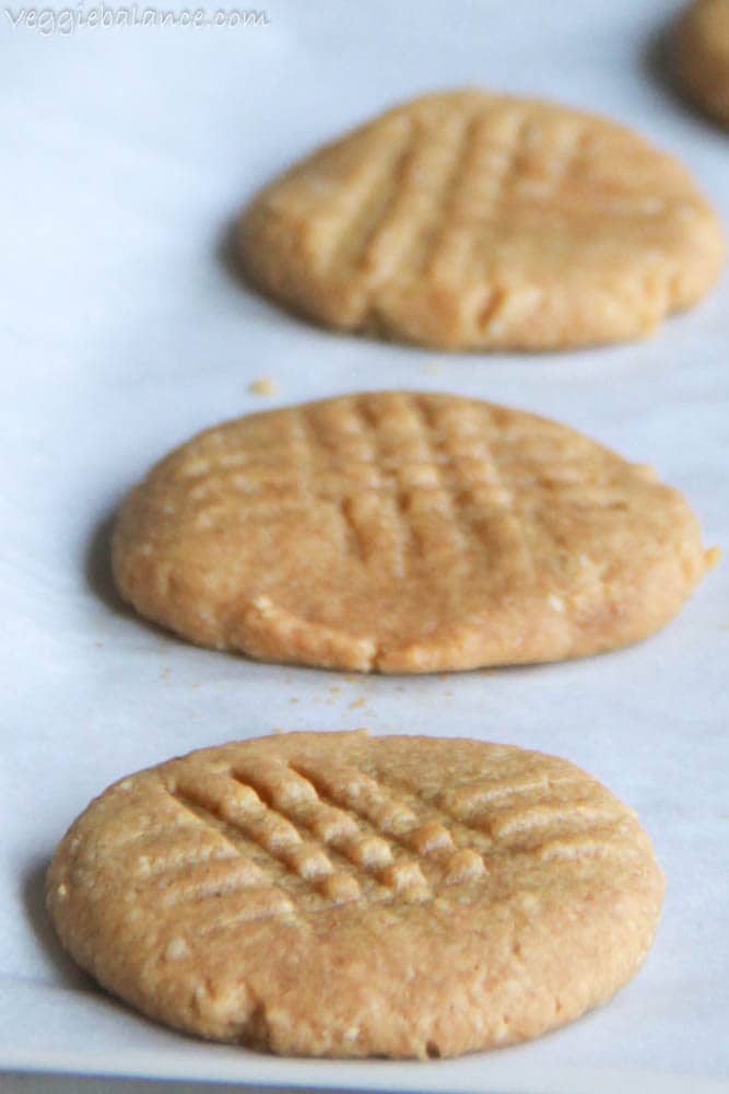 Gluten-Free Peanut Butter Cookies with almond flour