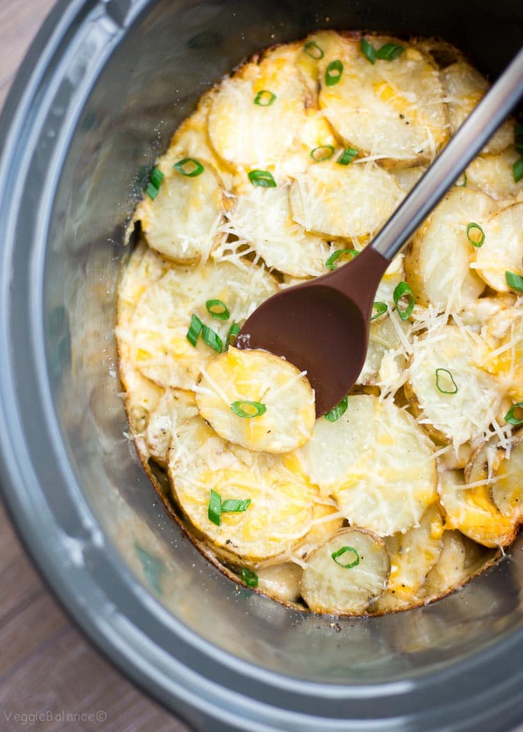 Cheesy Slow Cooker Scalloped Potatoes recipe