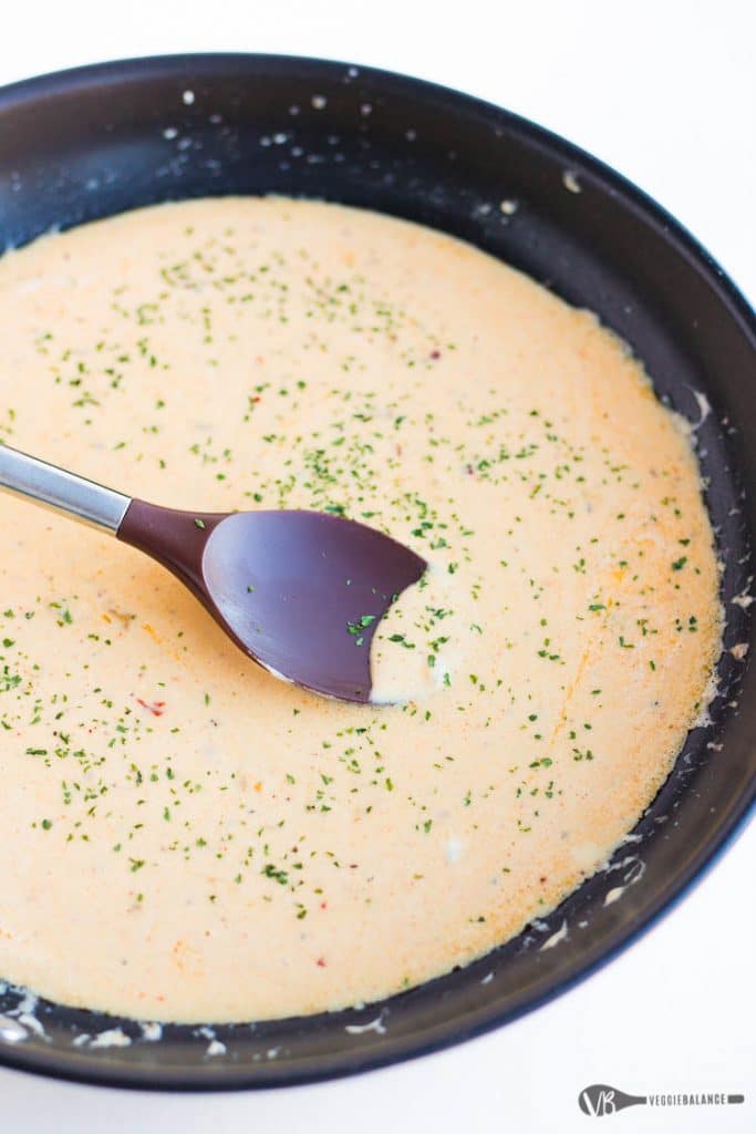 How to Make the Perfect Cheese Sauce Recipe (Quick & Easy)
